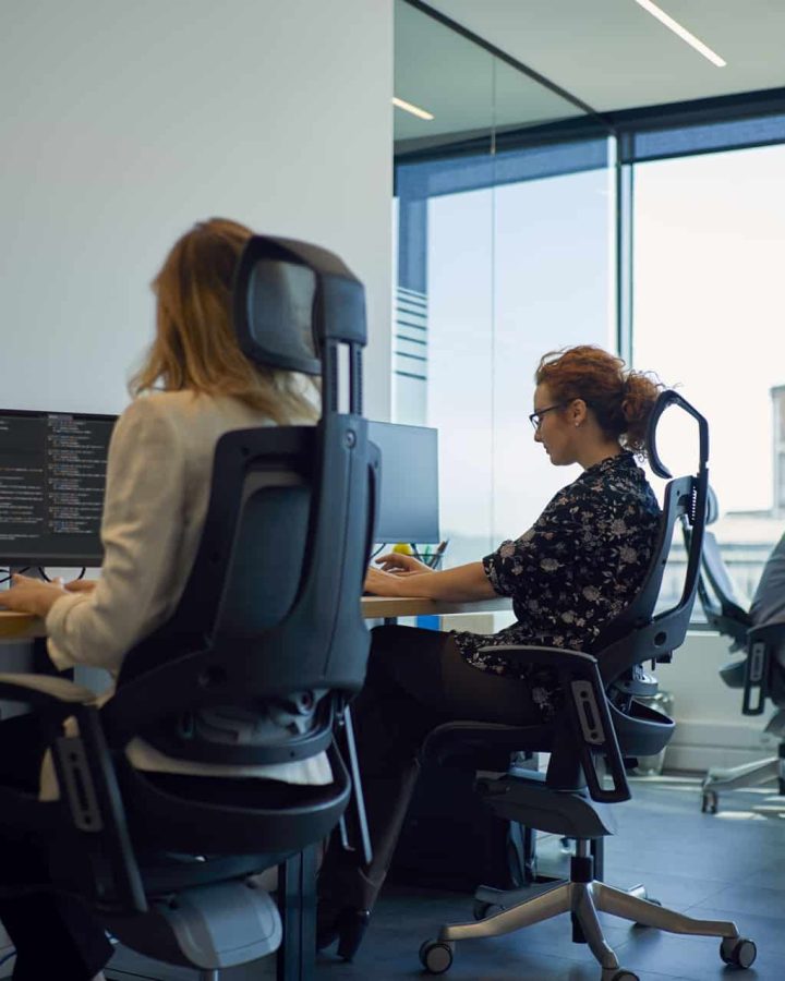 businesswomen using computers in office 2023 11 27 05 11 35 utc
