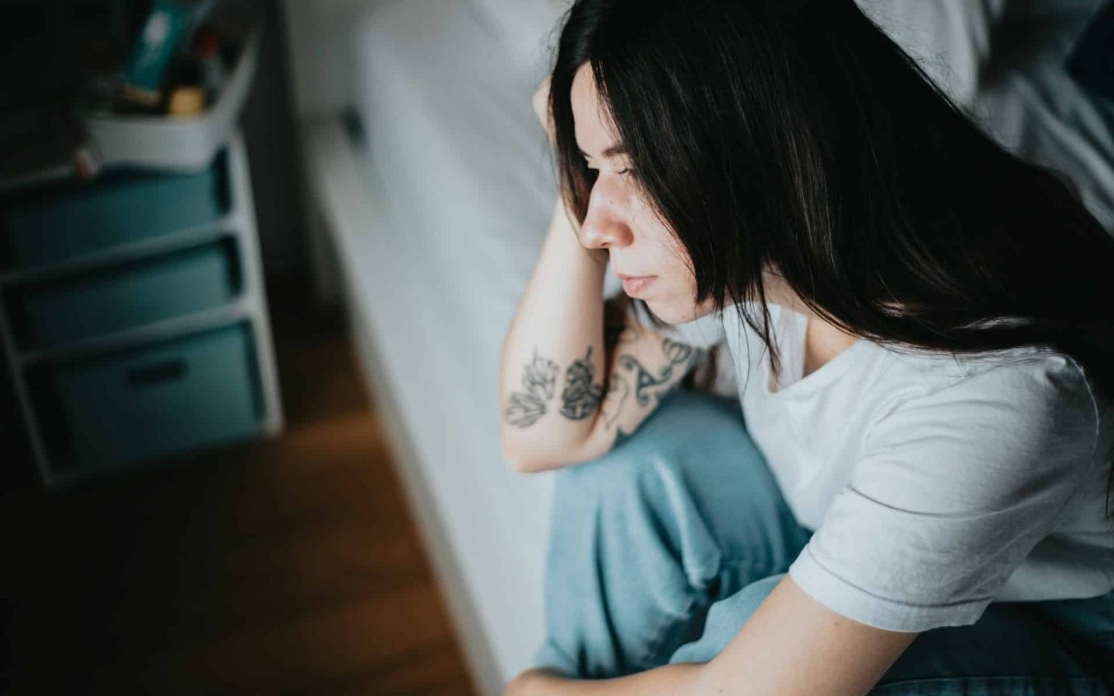 woman with migraine