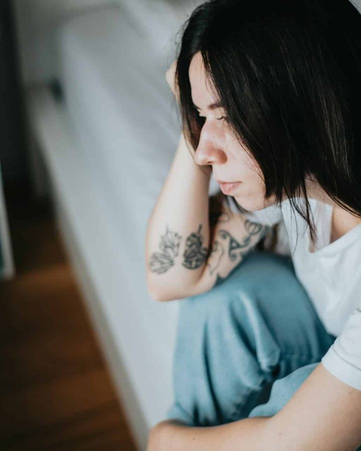 woman with migraine